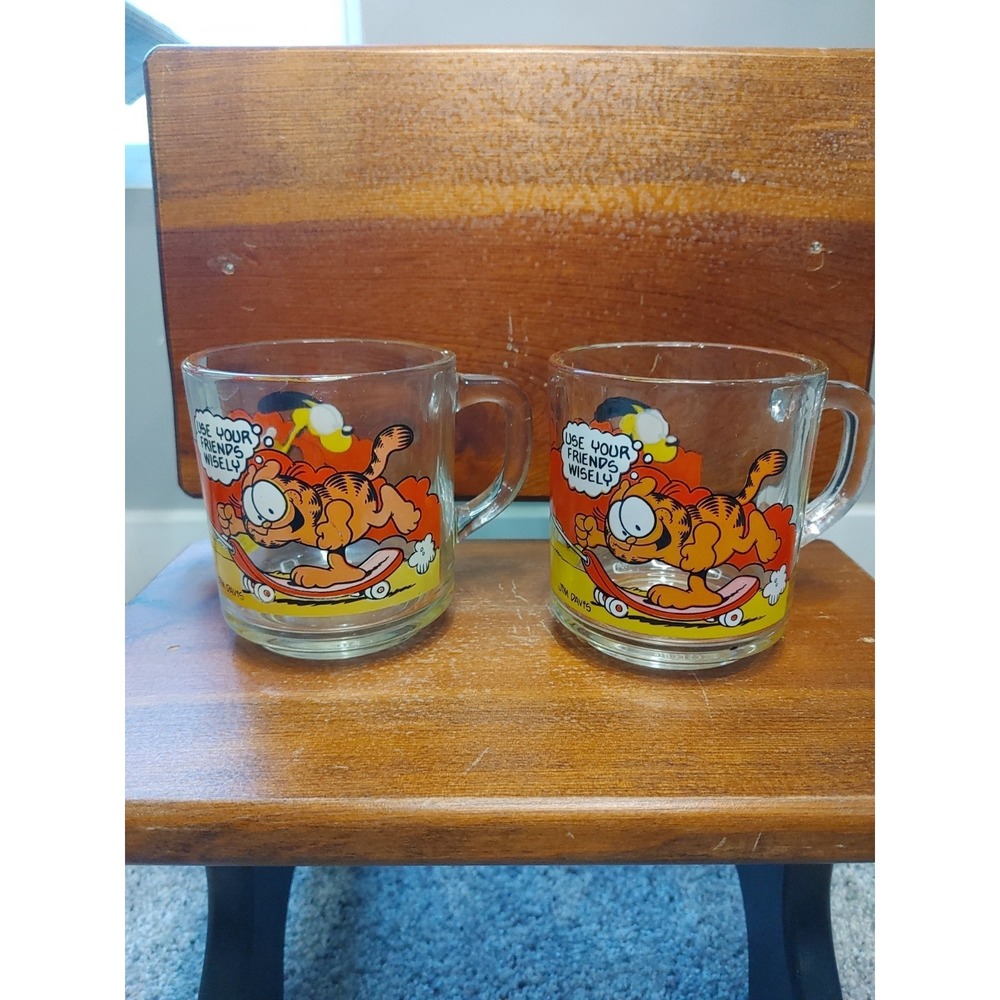 1978 GARFIELD MCDONALD'S GLASSES USE YOUR FRIENDS WISELY LOT OF 2 Mug Coffee Tea